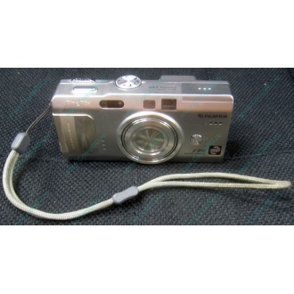 Фотоаппарат Fujifilm FinePix F810 (без зарядного устройства) - Пятигорск
